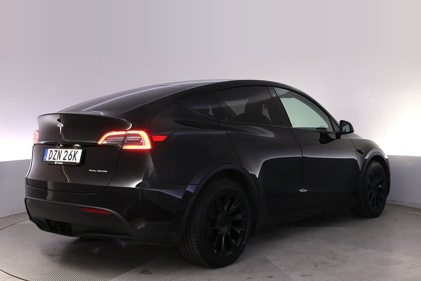 Bild 5 av Tesla Model Y Long Range AWD Autopilot 20" Panorama Drag