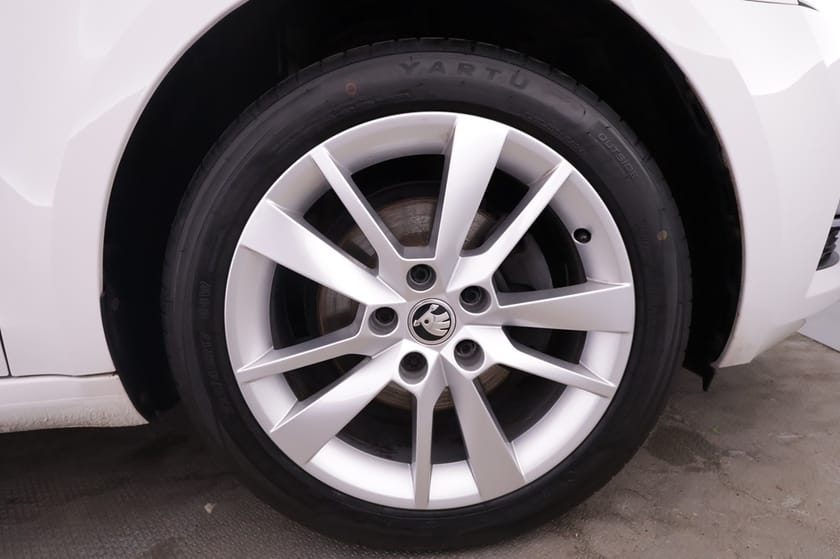 Bild 3 av Škoda Octavia Kombi Style 115hk Drag/Värmare/Canton