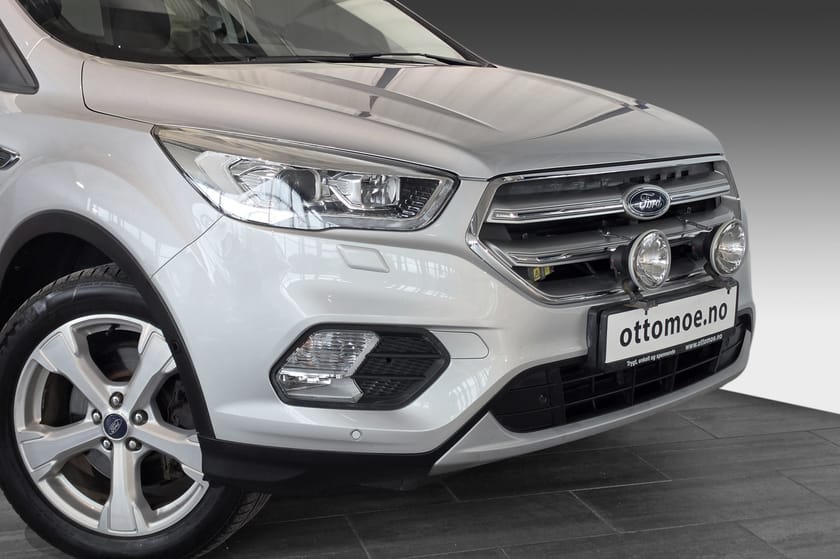 Bilde 2 av Ford Kuga Titan AWD Aut | H.feste | Kamera | P. varmer | SYNC 3