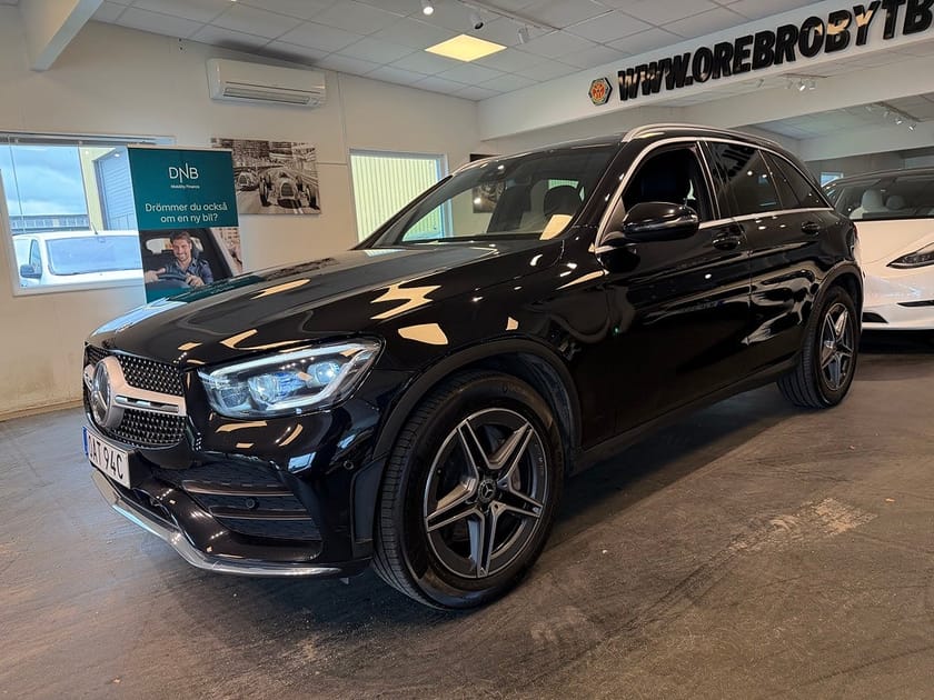 Bild 2 av Mercedes-Benz GLC 200 d 4MATIC AMG AUT Drag Gps Värmare Cockpit Ambient