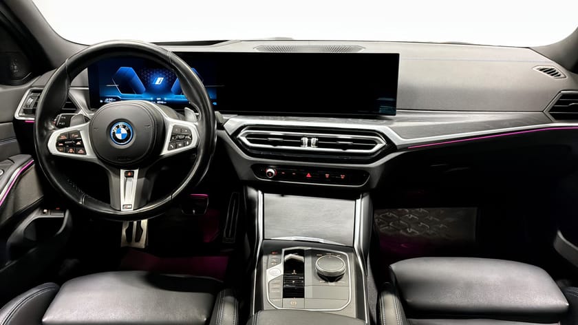 Bild 4 av BMW 330e xDrive Touring M sport PRO Innovation Pano H/K
