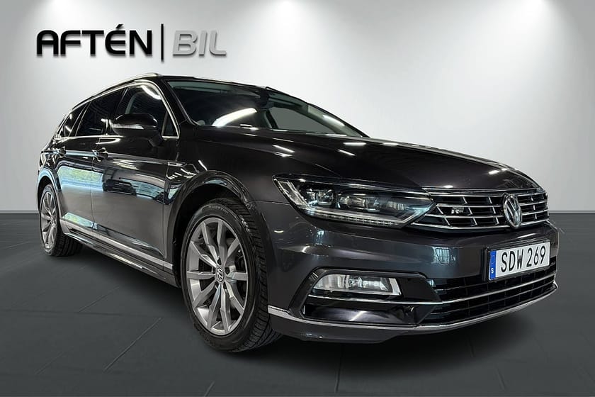 Bild 4 av Volkswagen Passat Sportscombi 2.0 TDI 4Motion R-Line 190hk - Värmare, Drag, Carplay