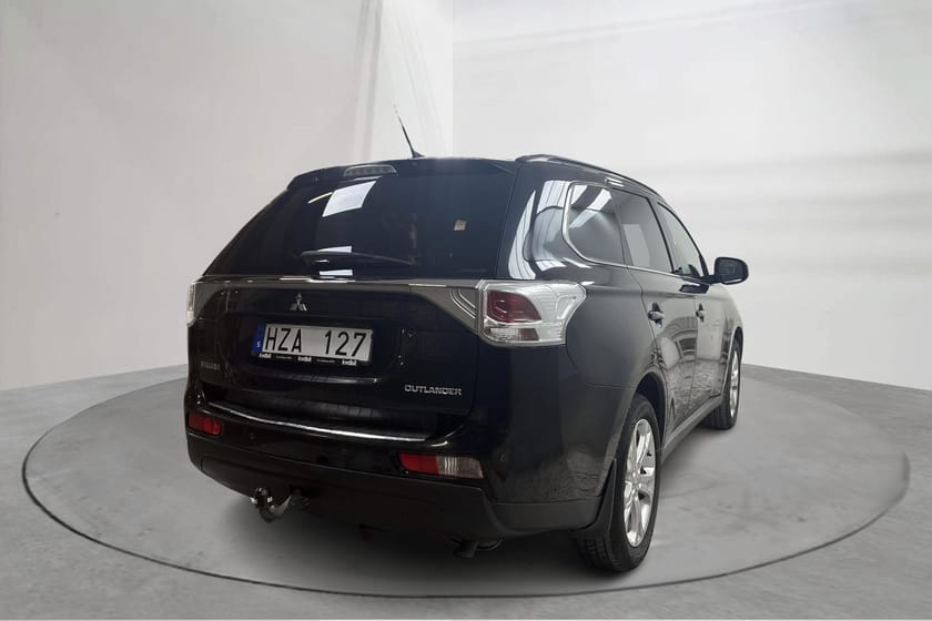 Bild 3 av Mitsubishi Outlander 2.2 Di-D 4WD (150hk) Drag Motorvärmare