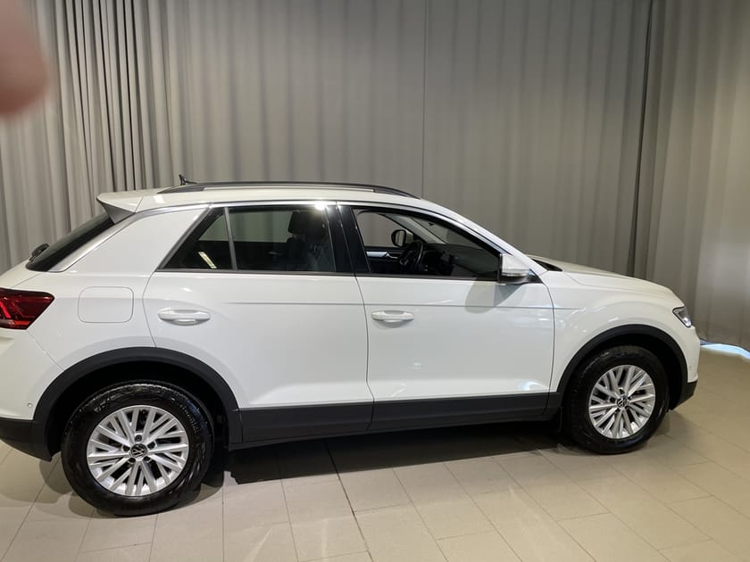 Bild 4 av Volkswagen T-Roc 1.0 TSI OPF 110hk, Backkamera