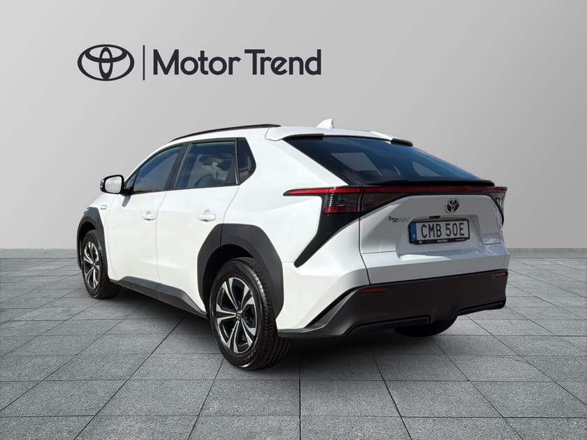 Bild 3 av Toyota bZ4X