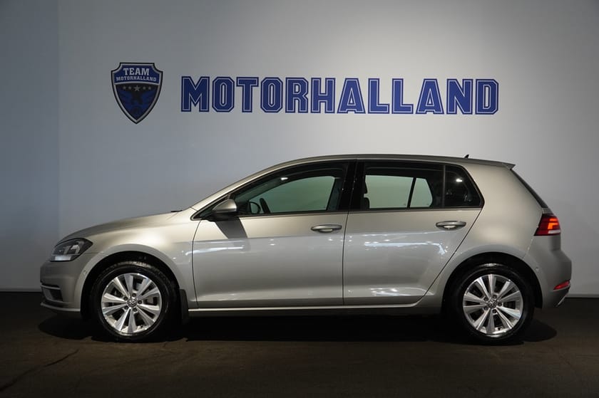 Bild 1 av Volkswagen Golf 1.6 TDI -  AUT/Värmare/Nav MM!