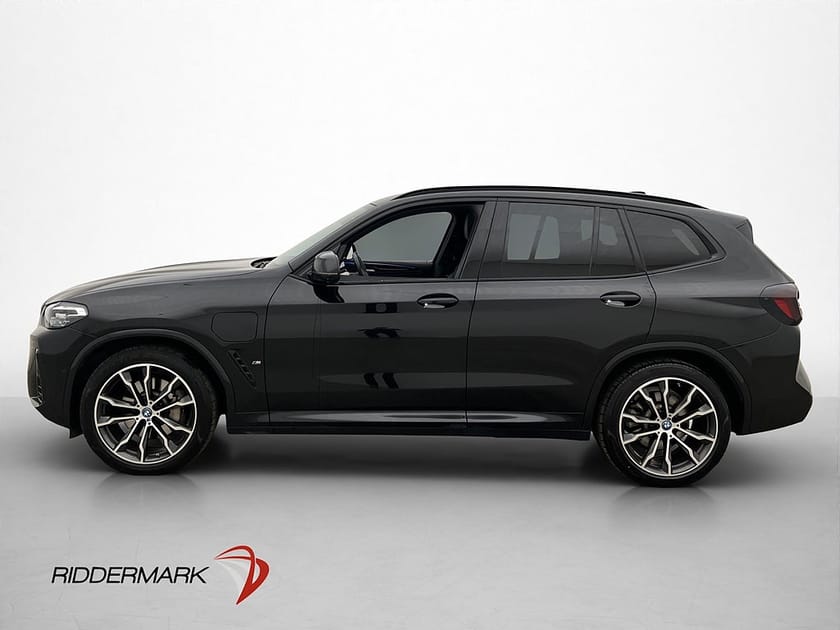 Bild 4 av BMW X3 xDrive30e 292hk M Sport Pano H/K MOMS 360° Skinn Drag