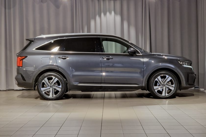 Bild 3 av Kia Sorento PHEV / 265 HK / *7-sitsig / Panorama / BOSE