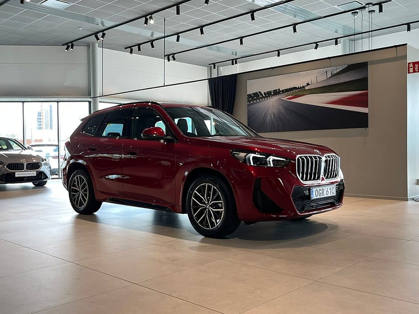 Bild 3 av BMW X1 sDrive18i M Sport D/A Plus Drag Sportstolar Backkamera