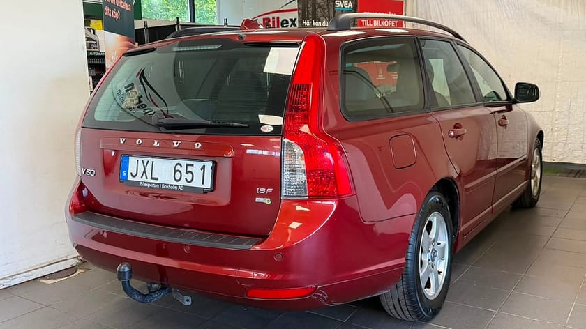 Bild 5 av Volvo V50 1.8 Flexifuel Momentum Euro 4|Dragkrok|3,45%Ränta