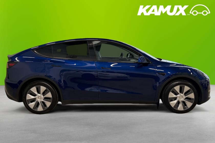 Bild 2 av Tesla Model Y Long Range AWD Pano Drag MOMS GRILL PÅ KÖPET