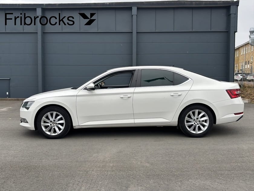 Bild 2 av Škoda Superb Skoda 2.0 TDI Business Edition 150hk AUT Drag/D-Värm/V-Hjul