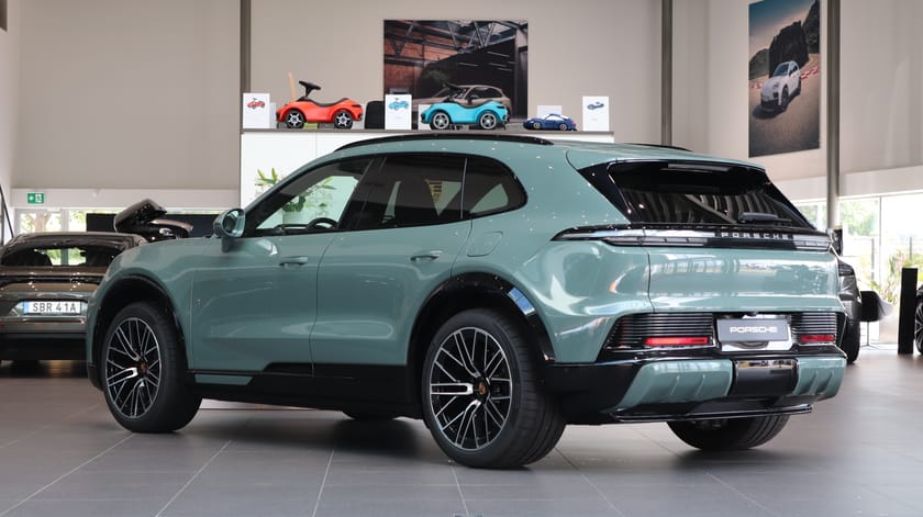 Bild 2 av Porsche Cayenne Electric 