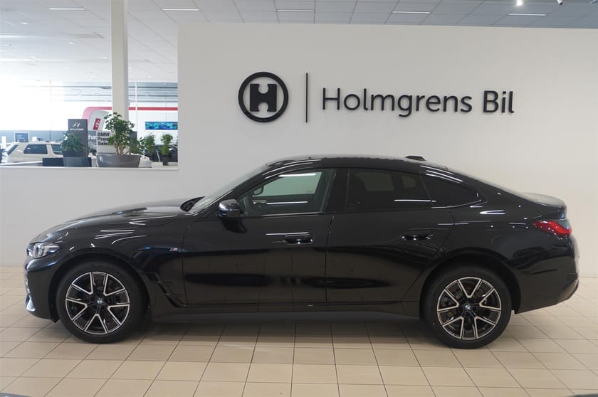 Bild 3 av BMW i4 eDrive40 Gran Coupé M Sport Active Ed Drag Aktiv Fartpilot HiFi