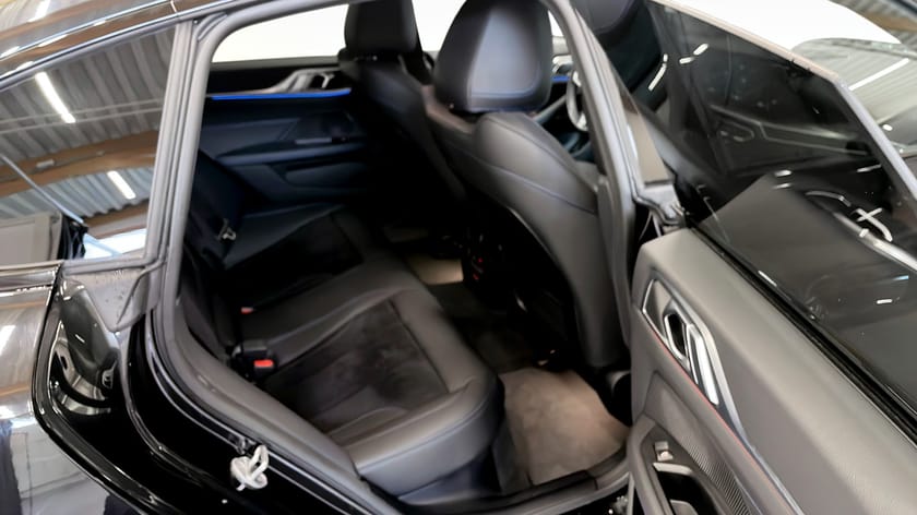 Bild 5 av BMW i4 M50 xDrive Gran Coupé Laserlight Head Up Adaptiv farthållare Rattvärme Drag