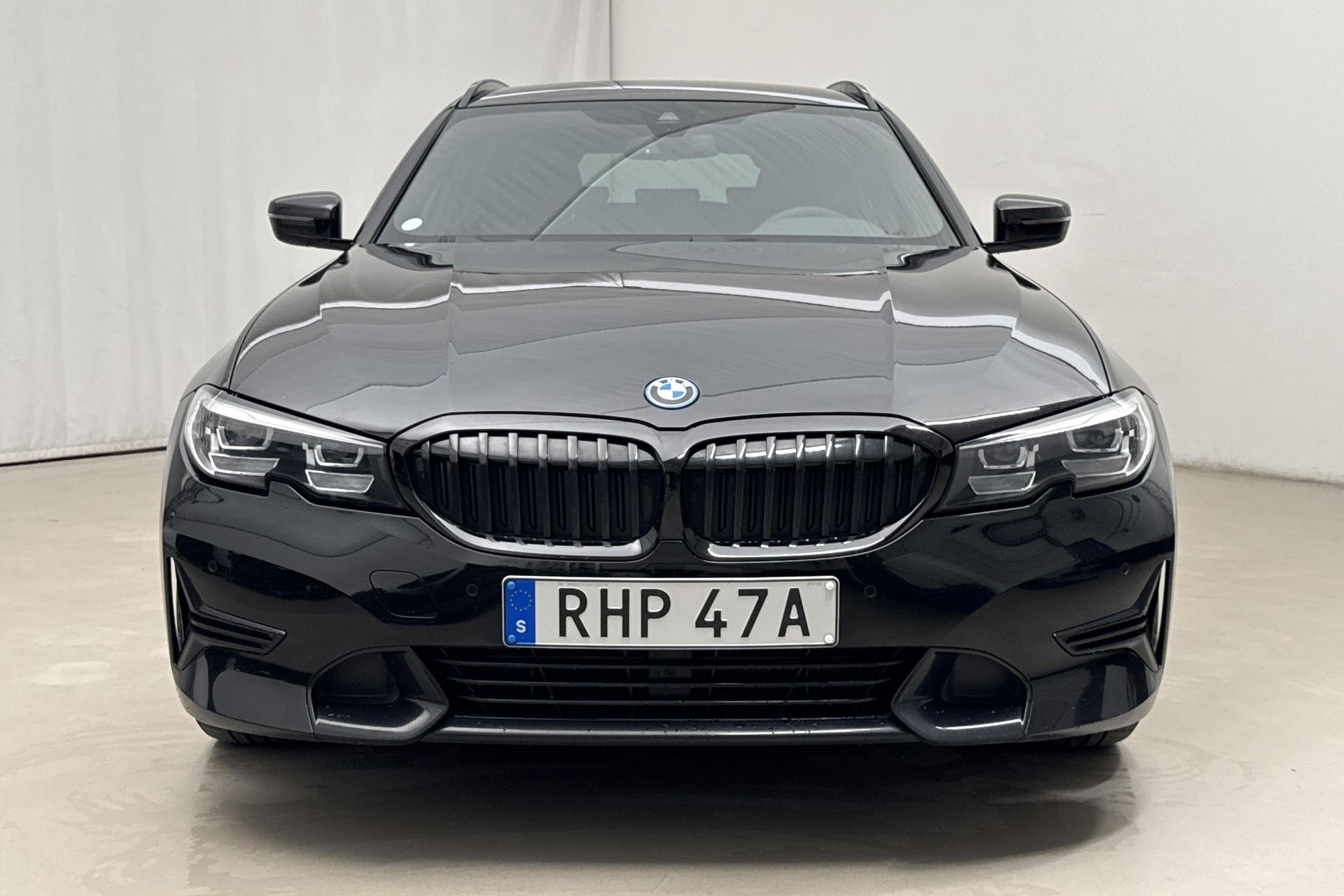 BMW 330 e Touring 2022, photo 5/10