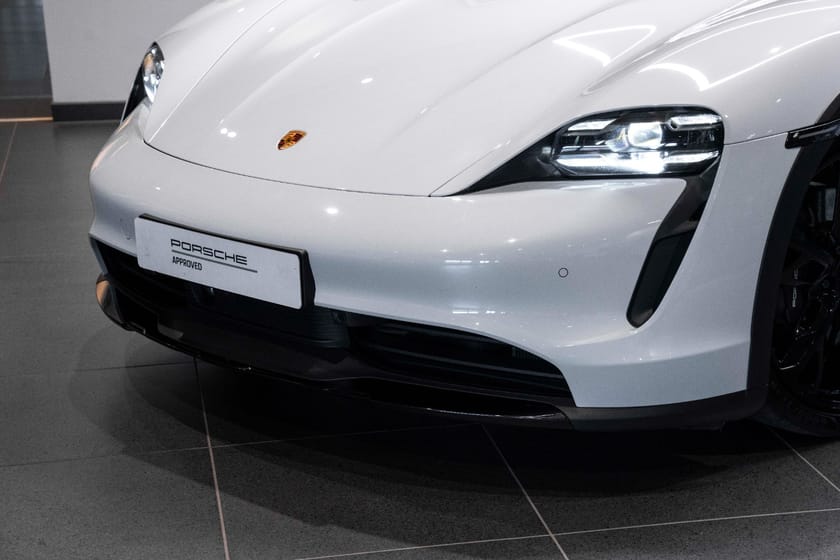 Bilde 2 av Porsche Taycan 4 Cross Turismo 