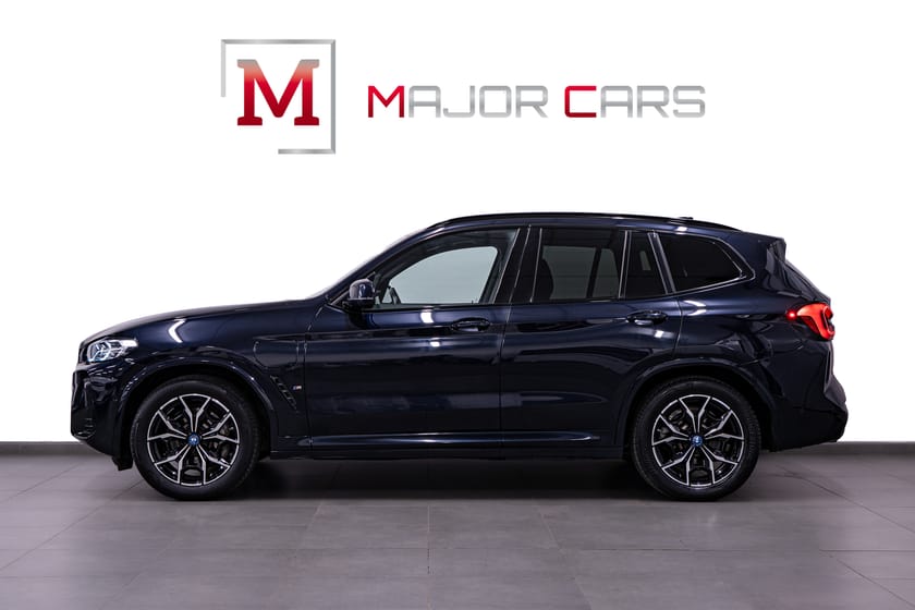 Bild 3 av BMW X3 xDrive30e M Sport MOMS HuD Kamera DA HiFi Drag 292hk