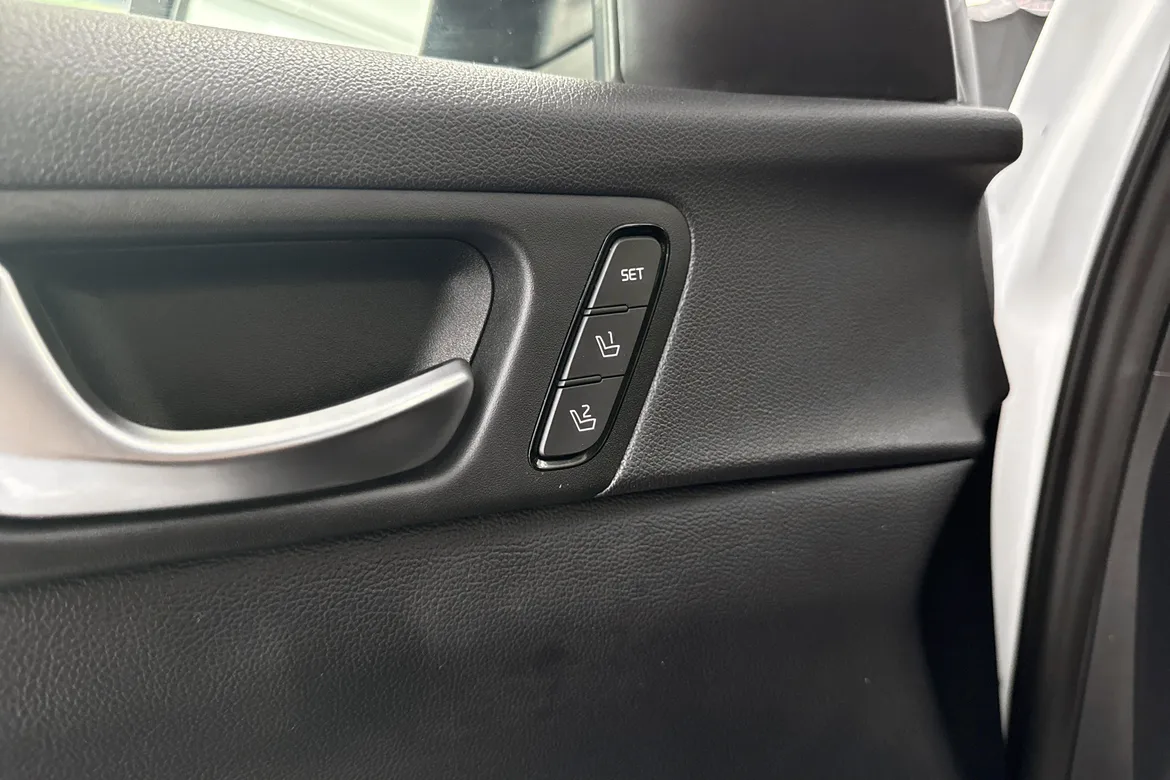 picture of a car