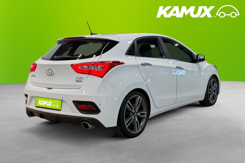 Bild 4 av Hyundai i30 1.6 GDI Sport Edition 186 HK B-Kamera PDC Rattvärme Delskinn
