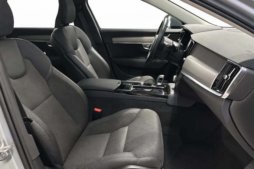 Bild 3 av Volvo V90 Recharge T6 Core Edition 360-Kamera