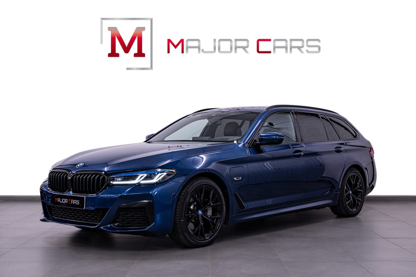 Bild 1 av BMW 530e xDrive Touring M Sport LaserLights HuD Kamera Drag 292hk