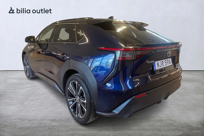 Bild 3 av Toyota bZ4X 71.4 kWh 217 Hk AWD Executive Panorama JBL Skinn Drag