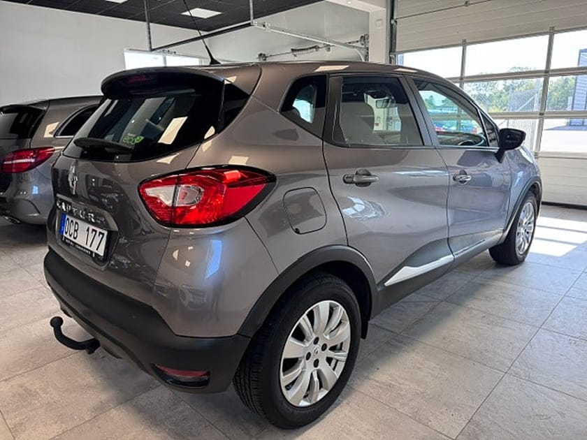 Bild 4 av Renault Captur 0.9 TCe /Drag/ NYSERVAD