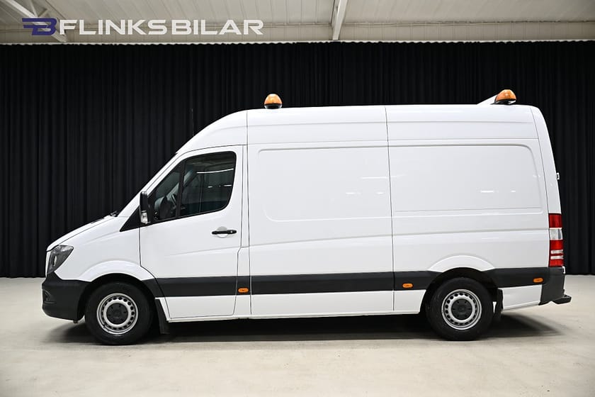 Bild 2 av Mercedes-Benz Sprinter 316 BlueTEC Skåpbil 163HK Automat|Inredning|Inverter|Backkamera|M-Värm