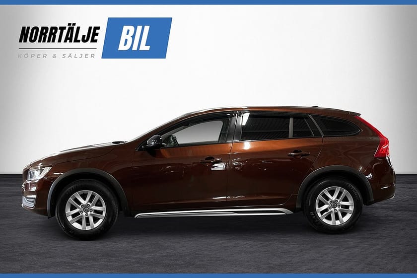 Bild 5 av Volvo V60 Cross Country D3 150 HK KINETIC DRAG D-VÄRM KAMREM BYTT BLUETOOTH PDC