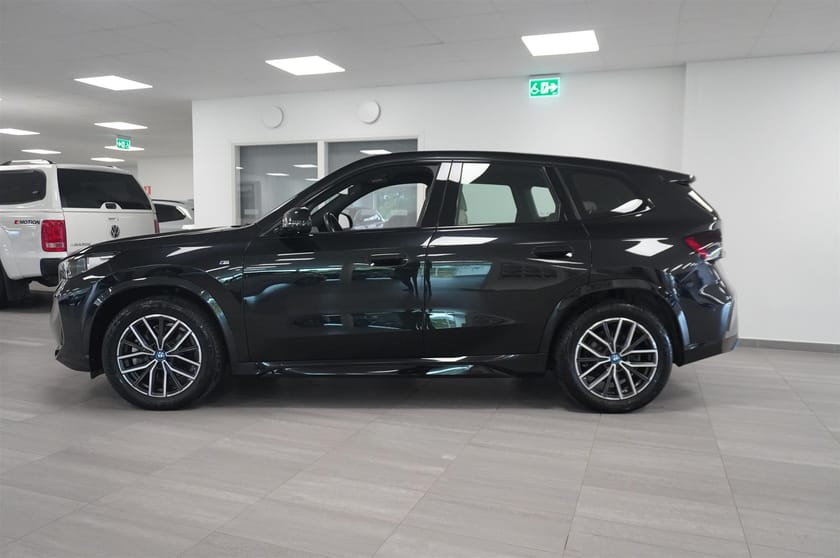 Bild 4 av BMW iX1 xDrive30