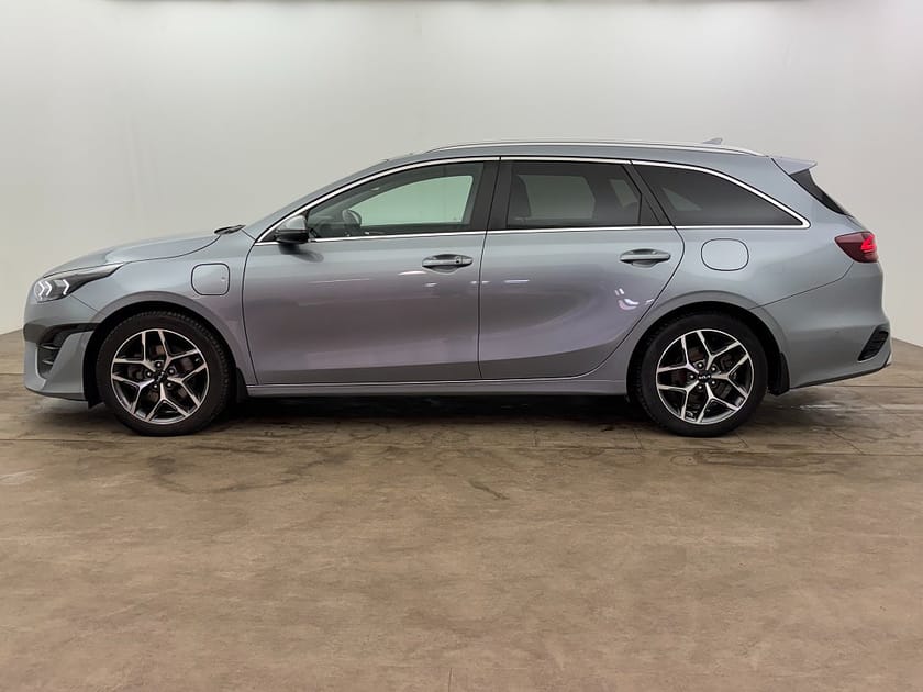 Bild 3 av Kia Ceed Sportswagon Plug-in Hybrid SW DCT Advance Plus 2 Pano Skinn