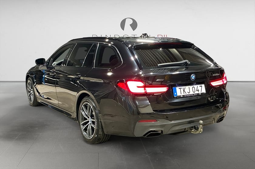 Bild 5 av BMW 530e xDrive Touring 292 HK AUT M-SPORT DRAG NAVI BACKKAMERA