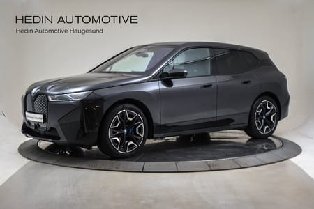 BMW iX xDrive40 Fully Charged