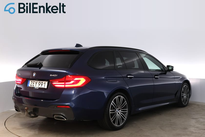 Bild 3 av BMW 540i xDrive Touring M-Sport Pano HUD 360* Se Utr