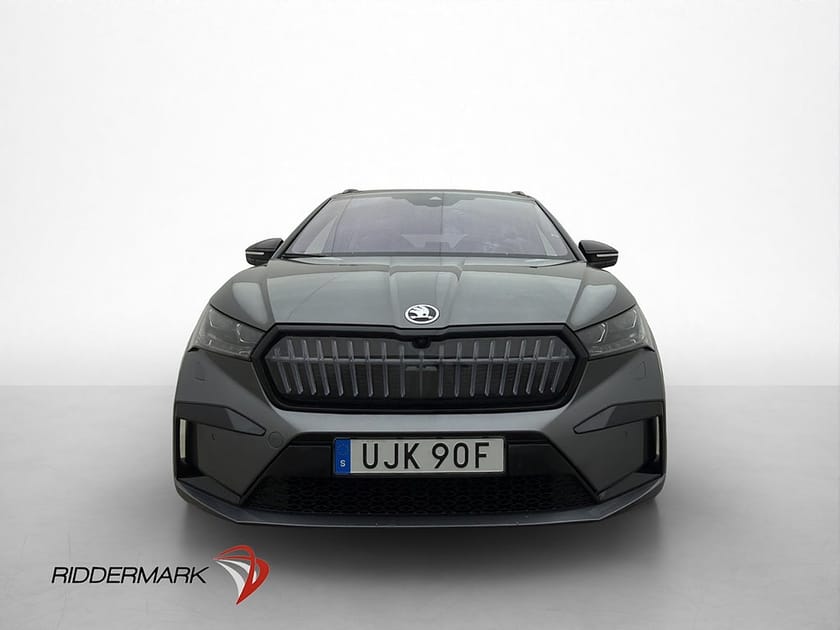 Bild 3 av Škoda Enyaq iV 80x Skoda Sportline MOMS Pano Drag Crystal face