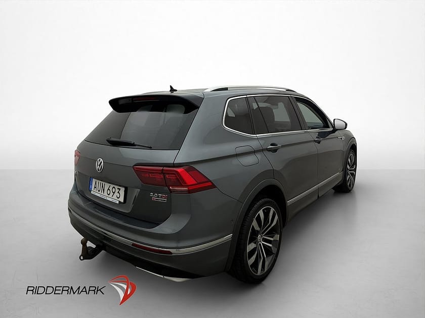 Bild 2 av Volkswagen Tiguan Allspace 7-sätes 4M R-Line 7-Sits Cockpit D-Värm