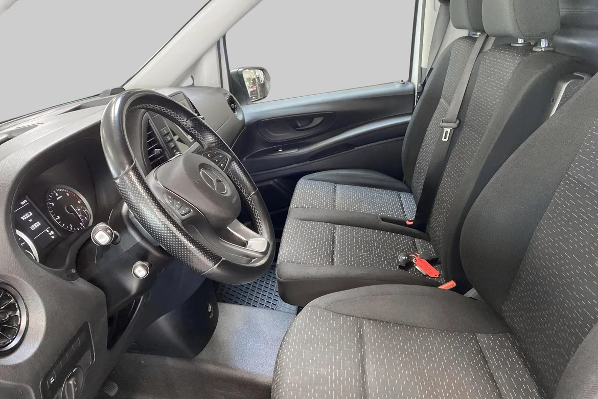 picture of a car