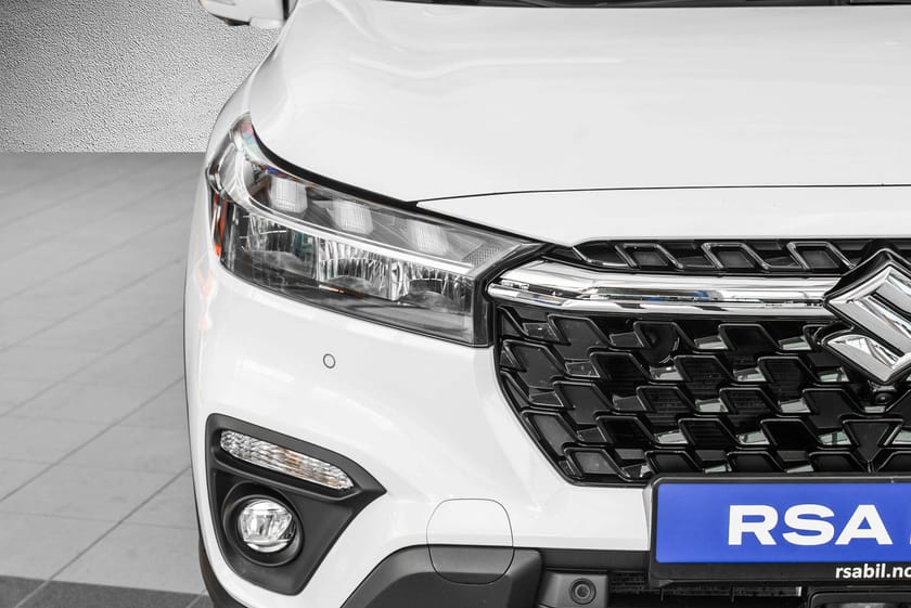 Bilde 3 av Suzuki S-Cross HEV AllGrip 4x4 Fullhybrid, Automat, 2 sett hjul, Garanti