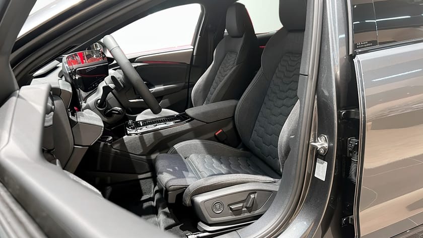 Bild 2 av Audi A6 Avant e-tron quattro