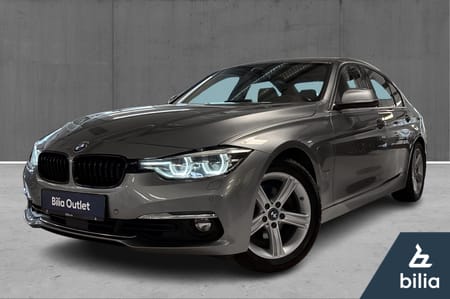BMW 330e Sedan