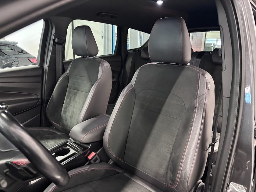 Bild 5 av Ford Kuga 2.0 TDCi AWD ST-Line 180Hk Gps Drag V-hjul
