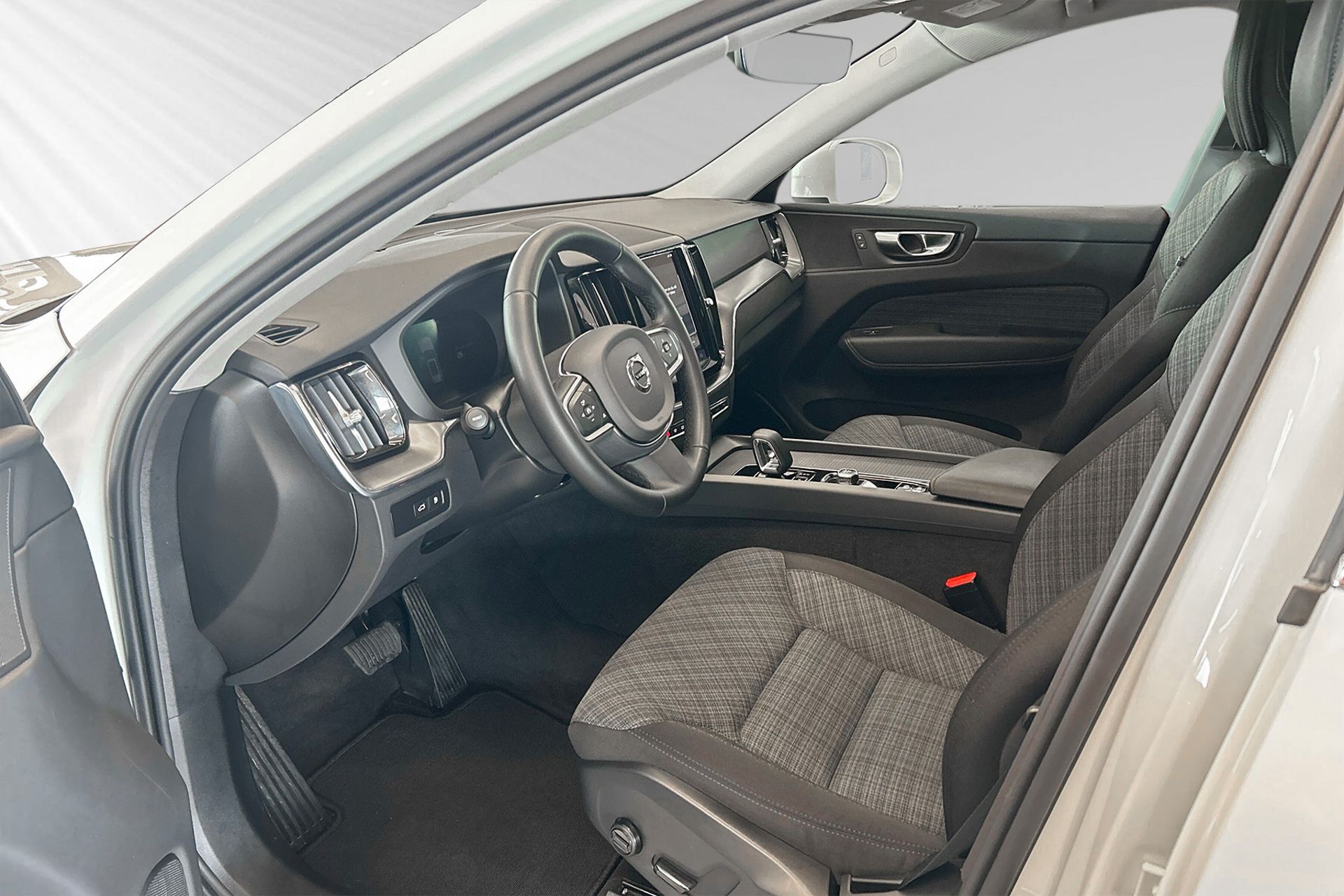 Volvo XC60 T6 Core 2025, bild 7/41