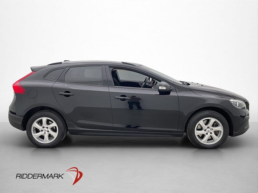 Bild 4 av Volvo V40 Cross Country T3 152hk Panoramatak Dragkrok