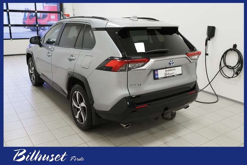 Bilde 2 av Toyota RAV4 Plug-in Hybrid VI LEVERER OVER HEILE LANDET