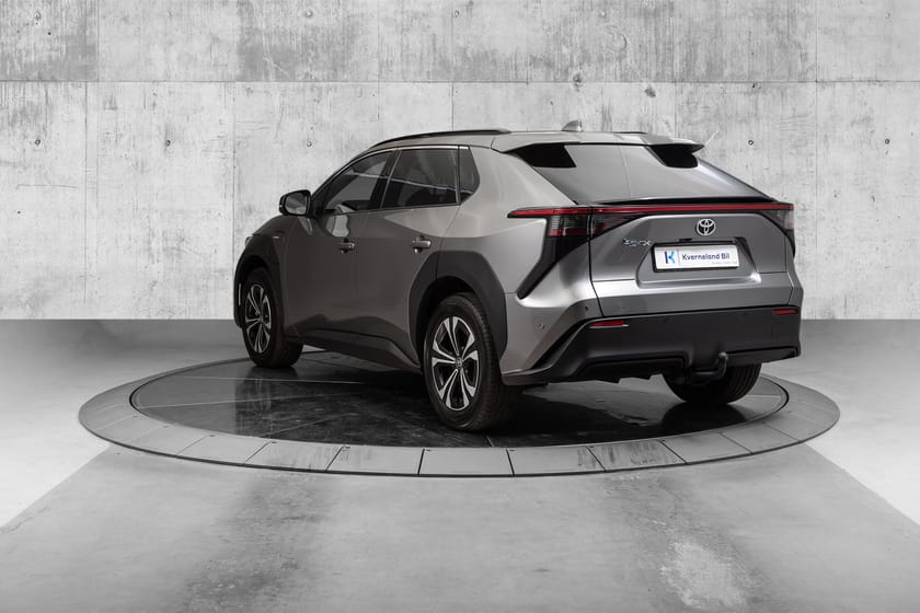 Bilde 4 av Toyota bZ4X Executive - 360/Elstol/Ventilerte/Navi/Hengerfeste