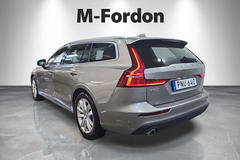 Bild 3 av Volvo V60 B4 Mildhybrid 197hk Momentum Advanced SE II / VoC