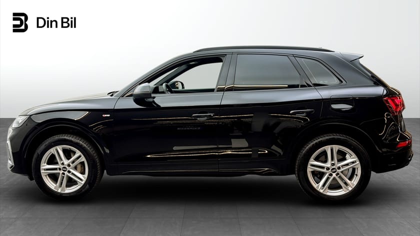 Bild 2 av Audi Q5 55 TFSI e quattro S line 367 hk Str
