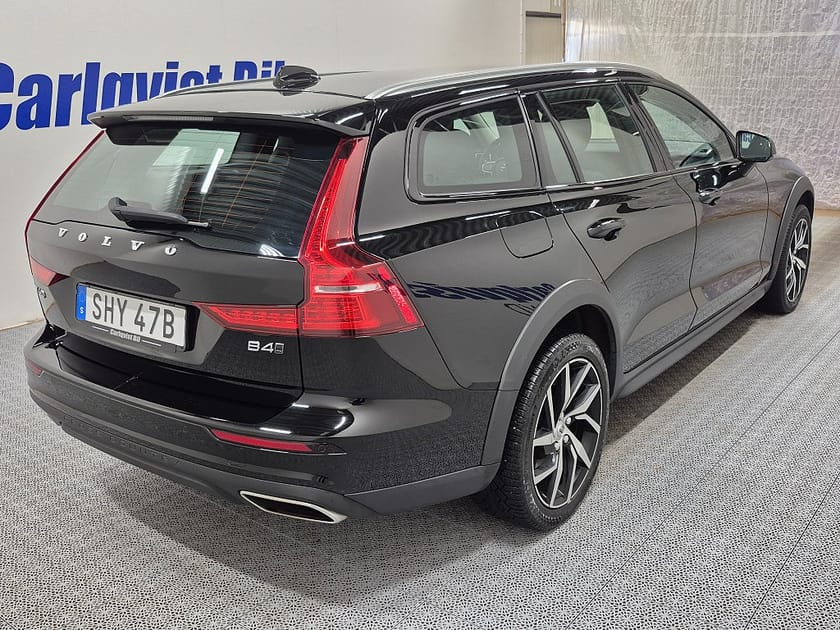 Bild 4 av Volvo V60 Cross Country B4 MILDHYBRID AWD 197HK 4x4 Advanced
