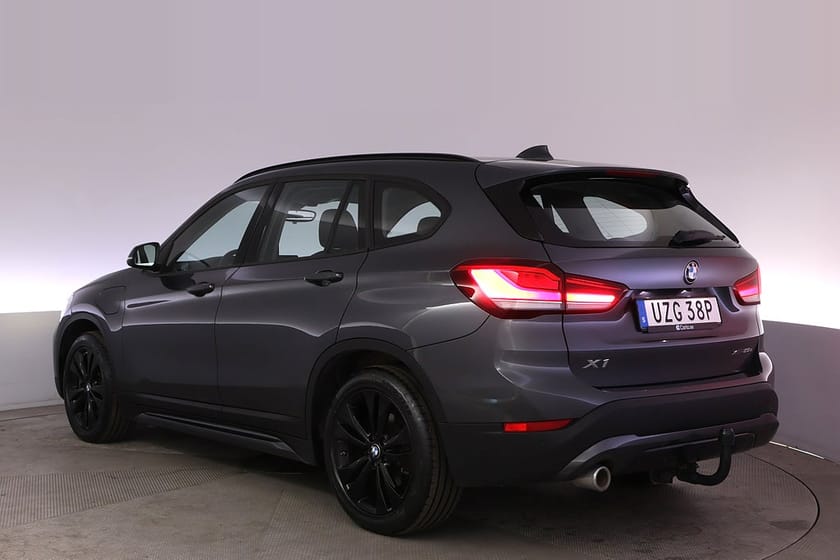 Bild 4 av BMW X1 xDrive25e Sportline HUD Kamera LED Värmare Navi Drag